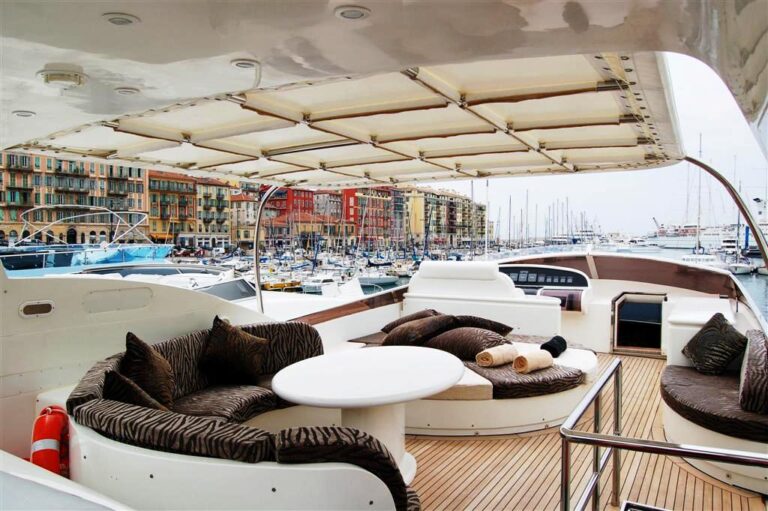 SPARKLING -  Flybridge