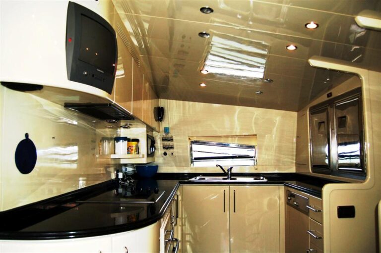 SPARKLING -  Galley