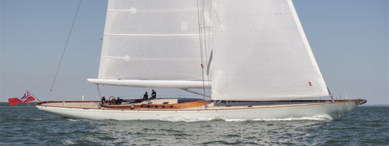 SPIRIT 111 Yacht
