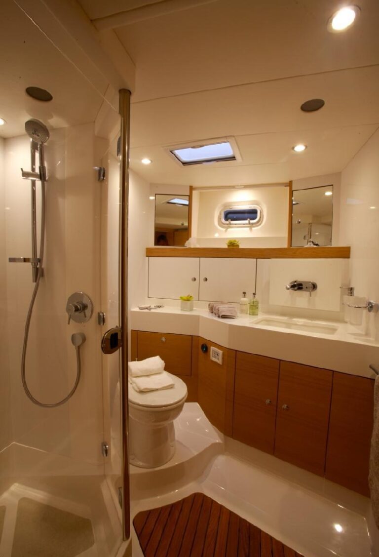 SPIRIT OF PHANTOM -  Master Ensuite