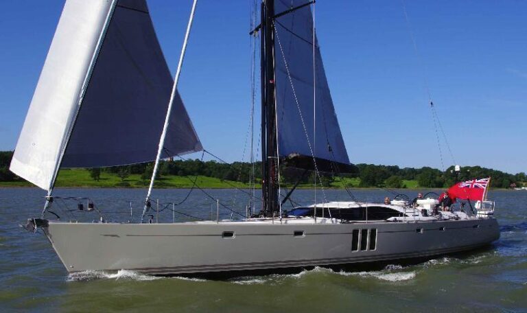SPIRIT OF PHANTOM -  Sailing