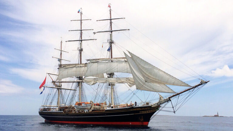 STAD AMSTERDAM Adventurous Sailing