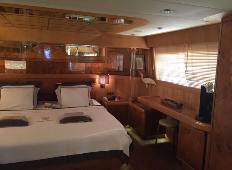 SUHEYLA SULTAN Guest Suite
