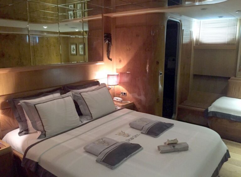 SUHEYLA SULTAN Guest Suite Double