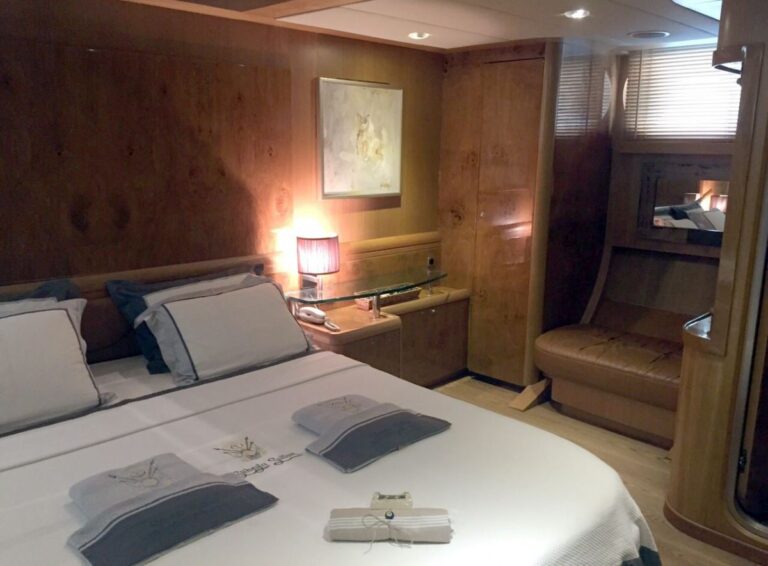SUHEYLA SULTAN Spacious Double