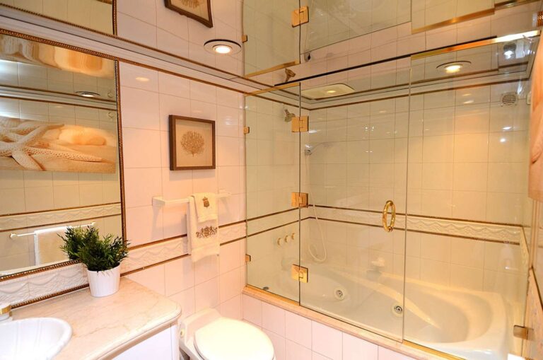 Master Ensuite