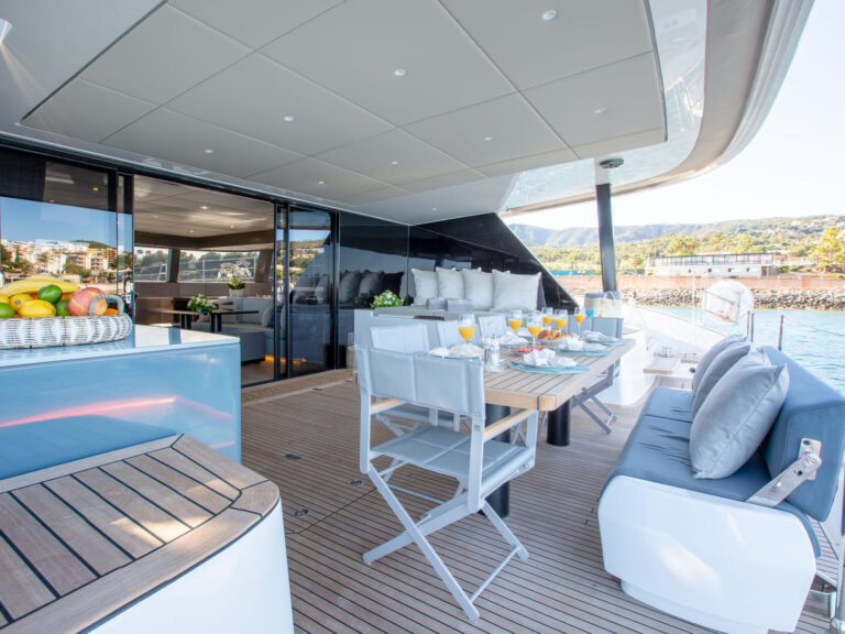 Aft Alfresco Dining Set Up