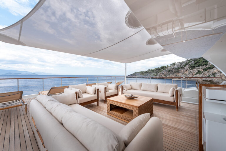 Aft Deck Seating