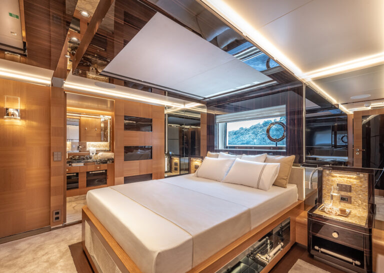 Double Cabin