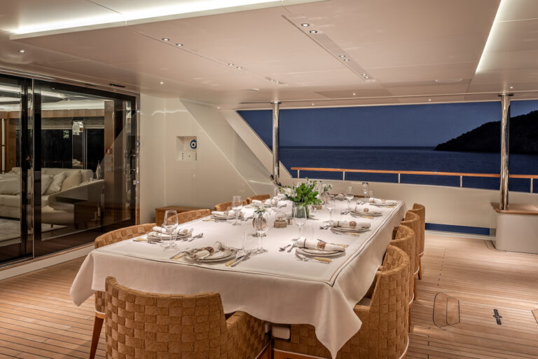 Alfresco Dining Set Up