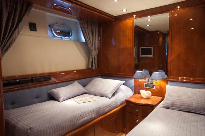 SUPER - Twin cabin