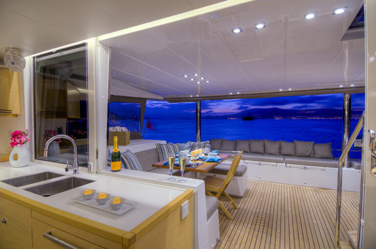 SY A2 - Alfresco dining