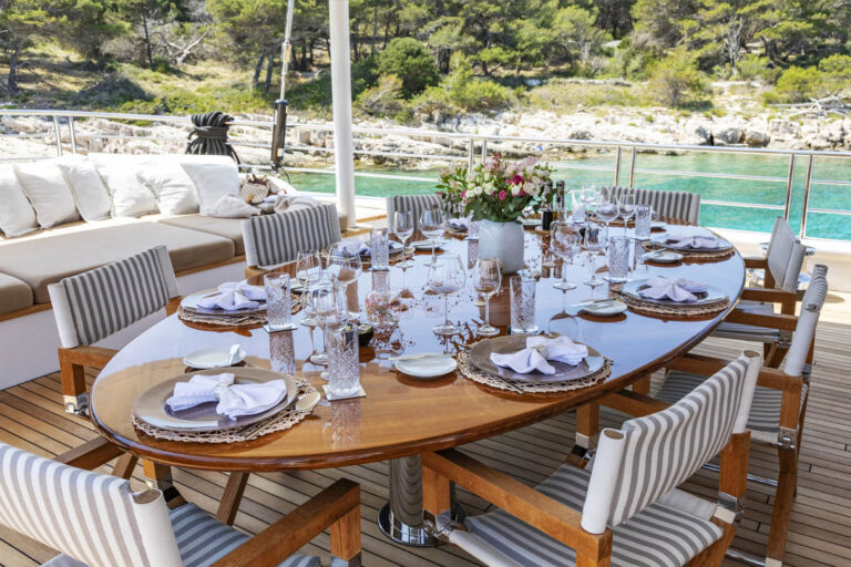 Al Fresco Dining Table © Jim Raycroft