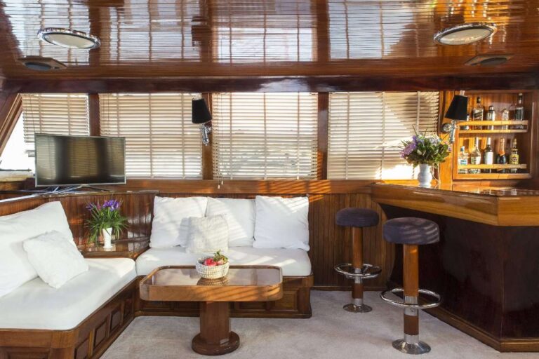 Saloon