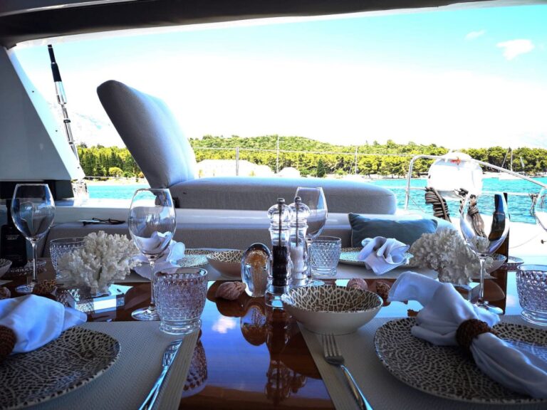 Dining Set Up