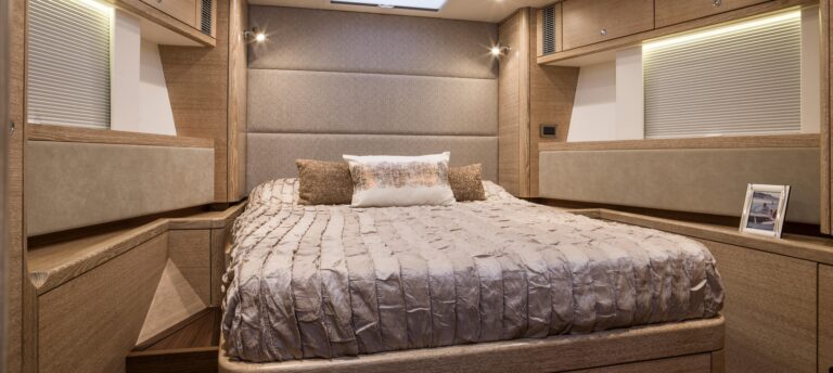 Double cabin