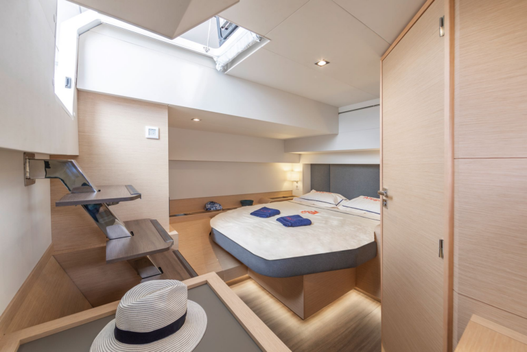 Double Cabin