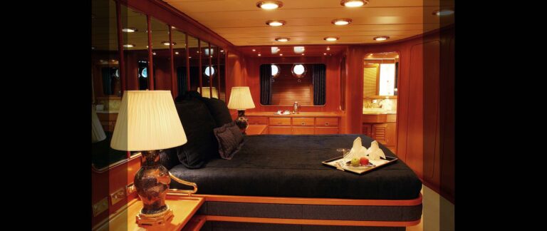 Double Cabin