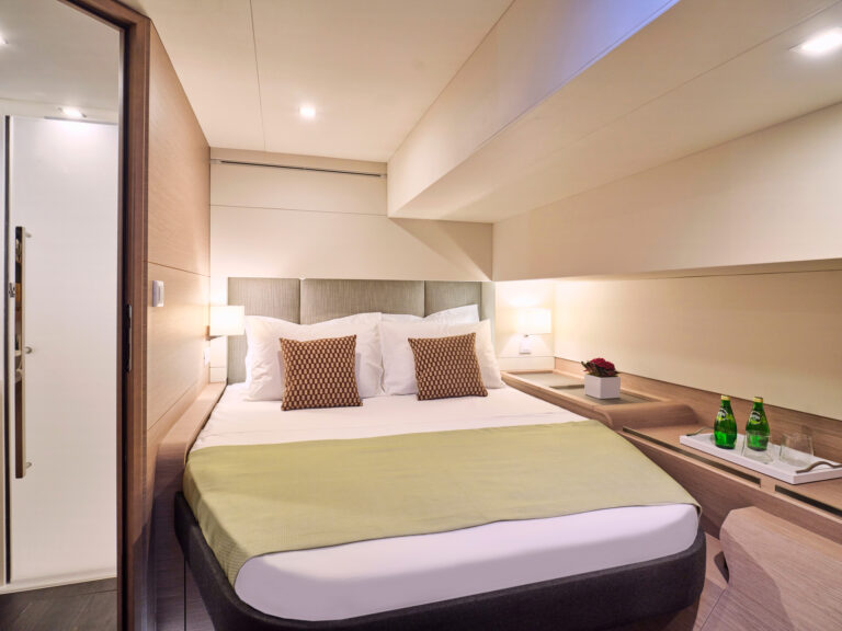 Double Cabin