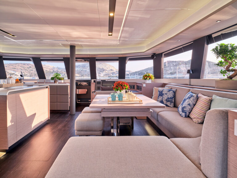 Saloon - Seating