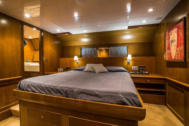 Double Cabin