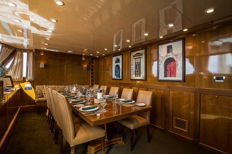 Formal Dining