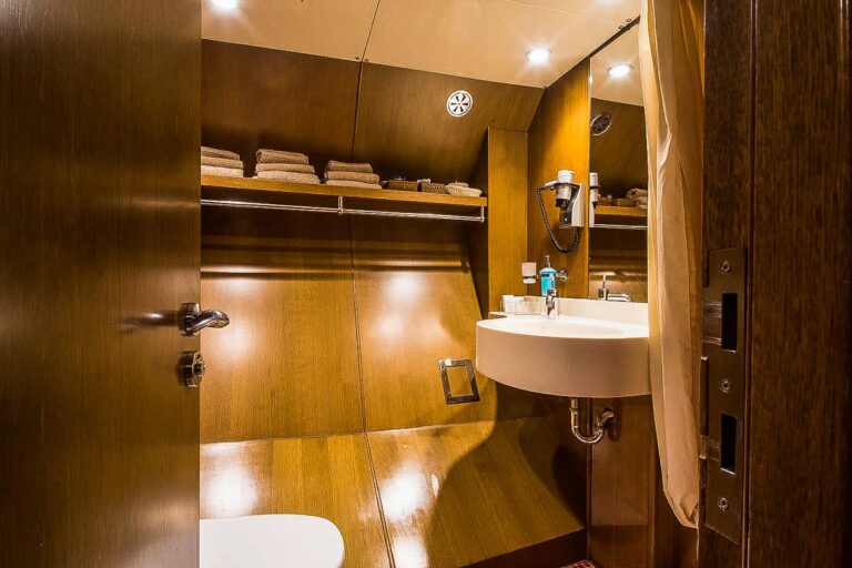 Twin Ensuite