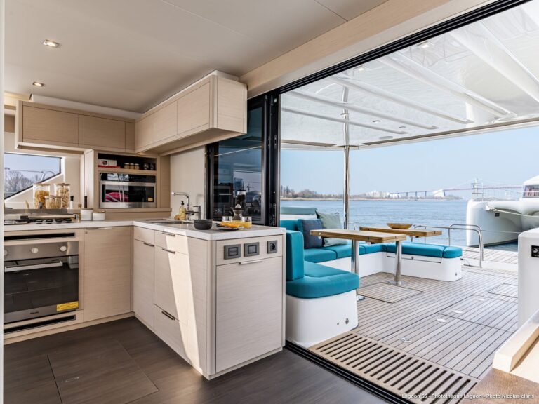 Main Deck Aft (sistership)