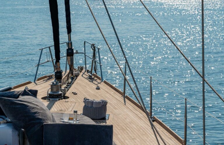 Foredeck Relaxation Area