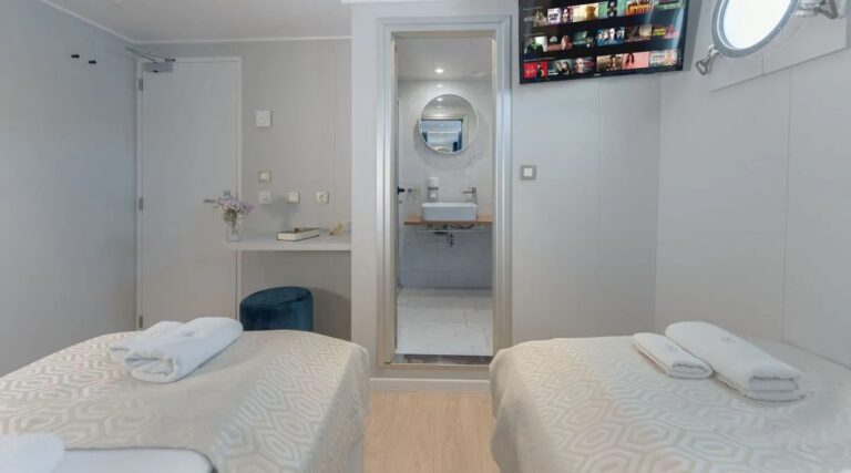 Twin Suite