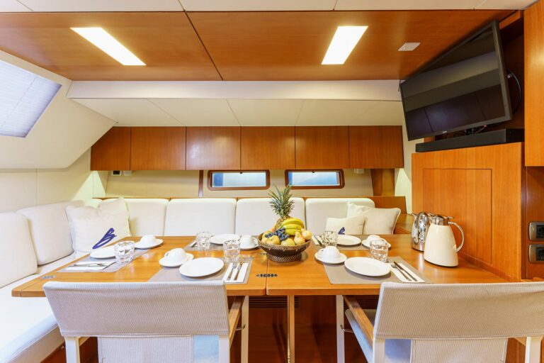 Main Salon Dining