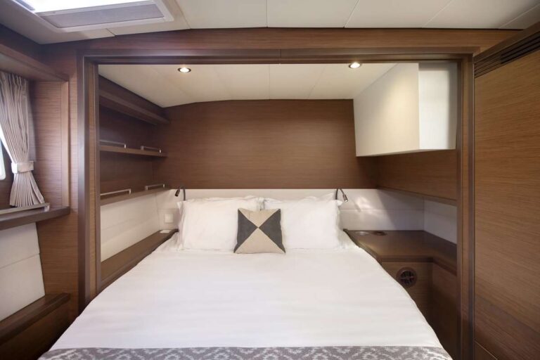 Double Cabin