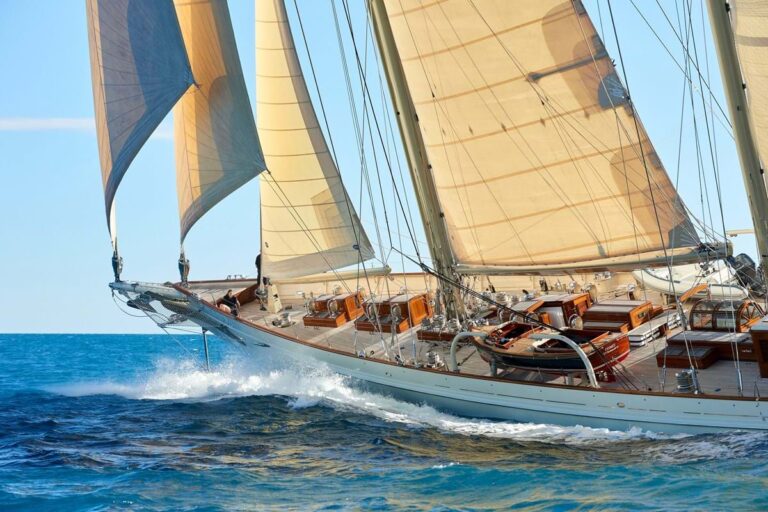 Sailing Detail