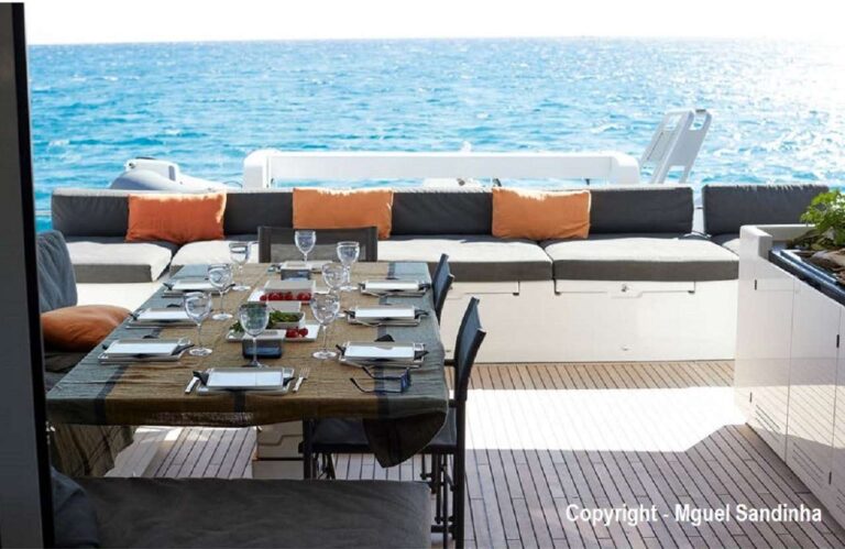Exterior Dining
