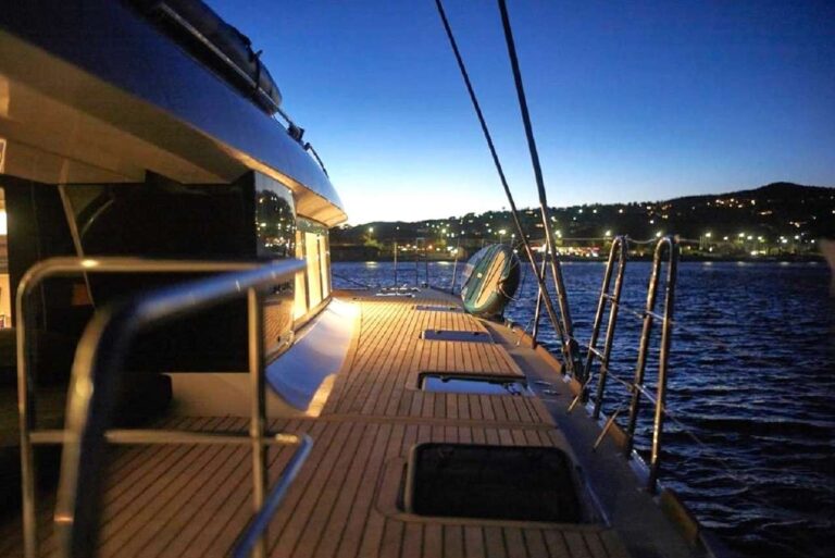 Side Deck