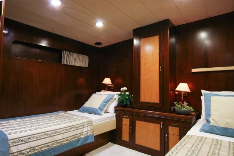 Twin Guest Suite