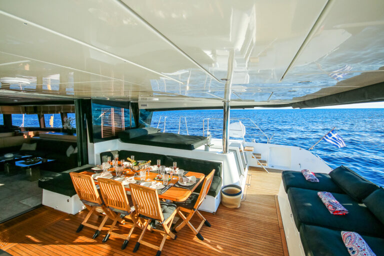 Alfresco Dining Aft Deck
