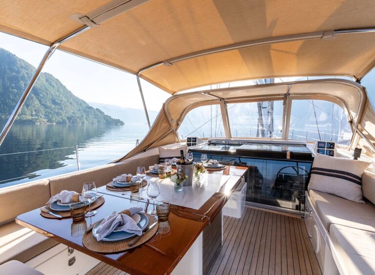Al Fresco Dining