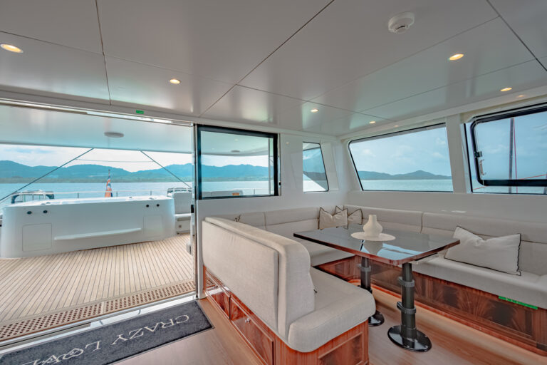 Flybridge Dining Area