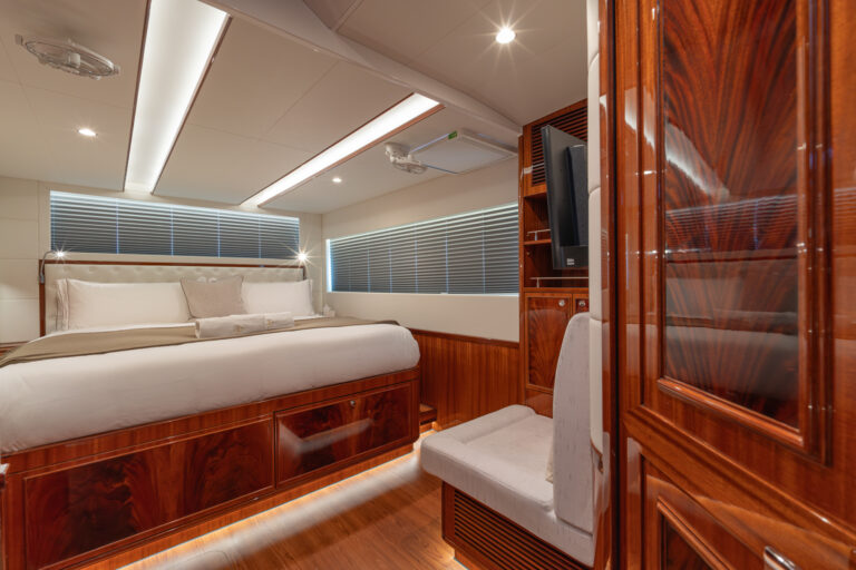 Double Cabin