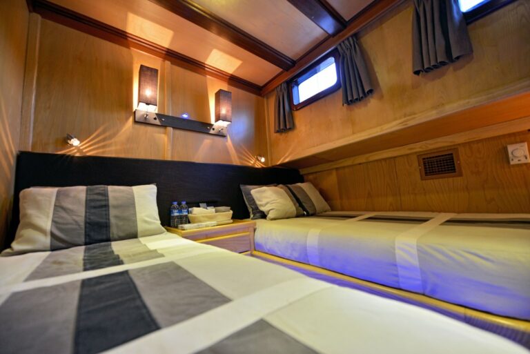 Twin Cabin