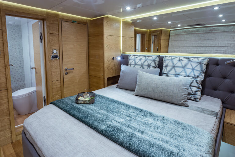 Double Cabin