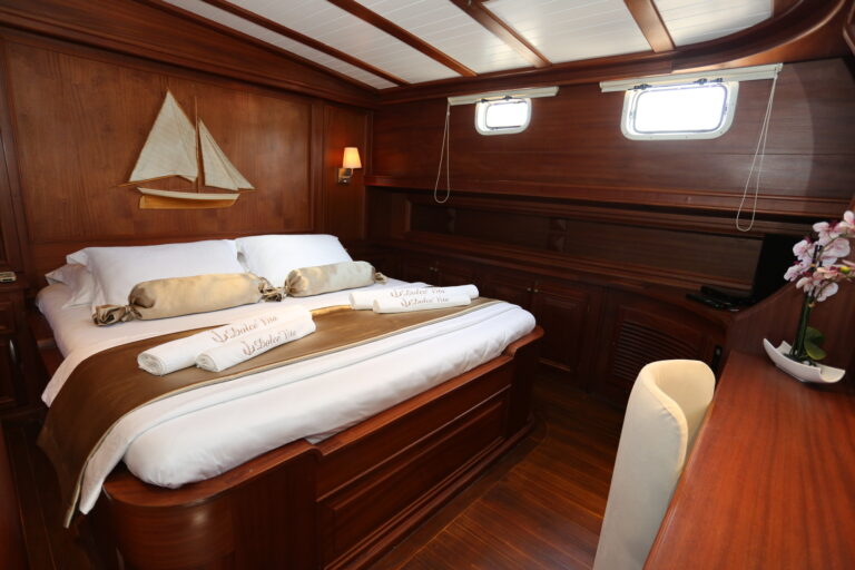 Guest Double Cabin