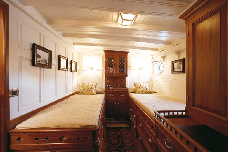 Twin Cabin