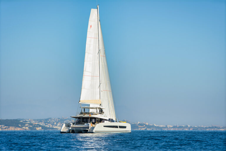 Catamaran ERA