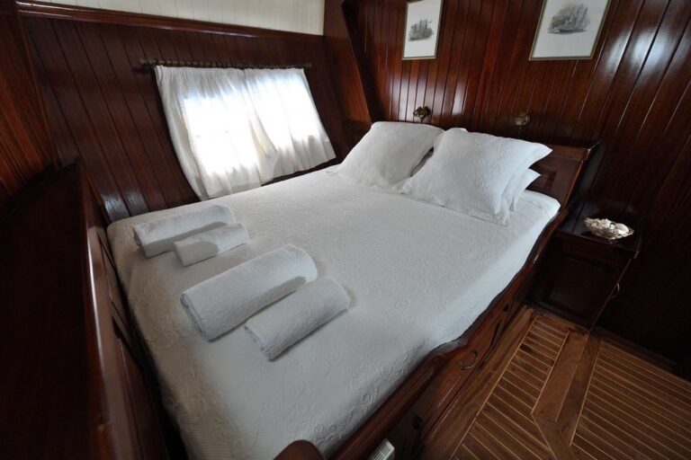 Double Cabin