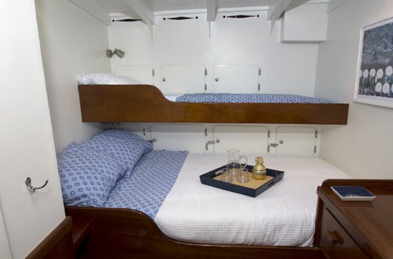 SY EROS - Guest cabin2
