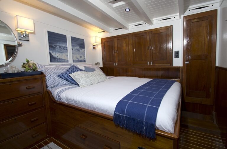 SY EROS - Guest double cabin