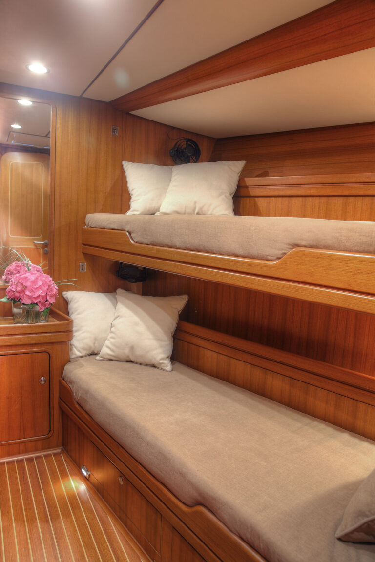 SY FAR II KIND - Guest cabin 2
