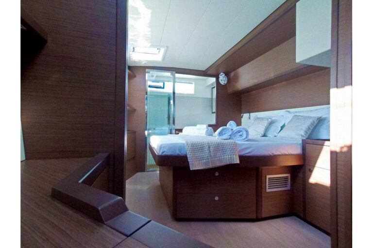 Double Cabin